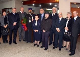 armenian-president-gift-to-armenians-of-lebanon
